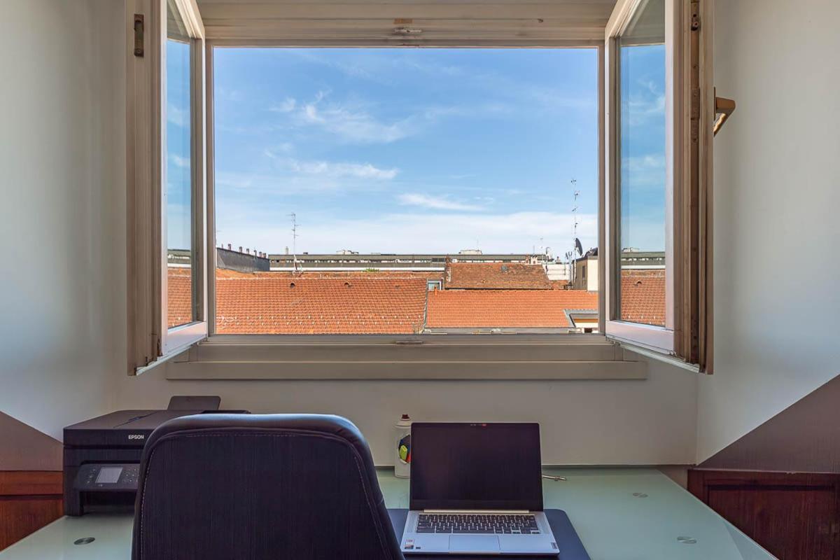 Attico Con Terrazzo - Skyview Apartment Mailand